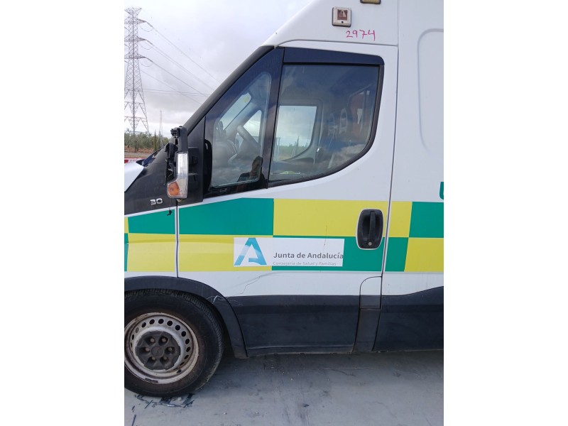 Recambio de puerta delantera izquierda para iveco daily vi furgoneta 33s13, 35s13, 35c13 referencia OEM IAM   