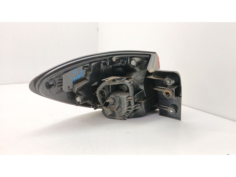 Recambio de piloto trasero derecho para renault captur i (j5_, h5_) 1.2 tce 120 referencia OEM IAM 265506738R  