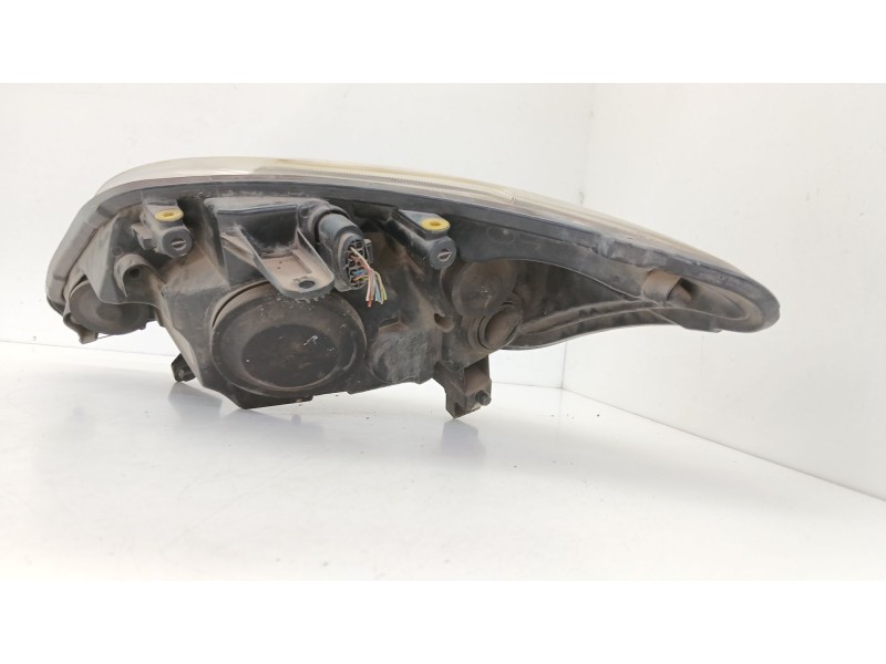 Recambio de faro derecho para ford kuga i 2.0 tdci referencia OEM IAM 8V4113W029AE  