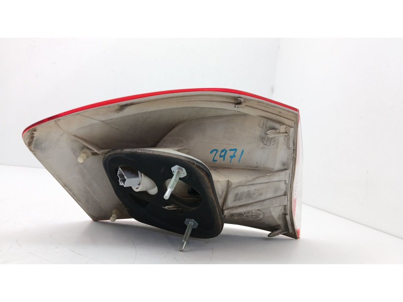 Recambio de piloto trasero derecho para ford kuga i 2.0 tdci referencia OEM IAM   
							