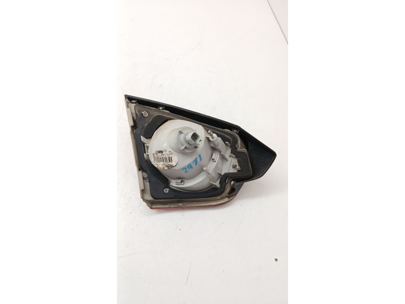 Recambio de piloto trasero derecho interior para ford kuga i 2.0 tdci referencia OEM IAM 8V4113A602AD  
							