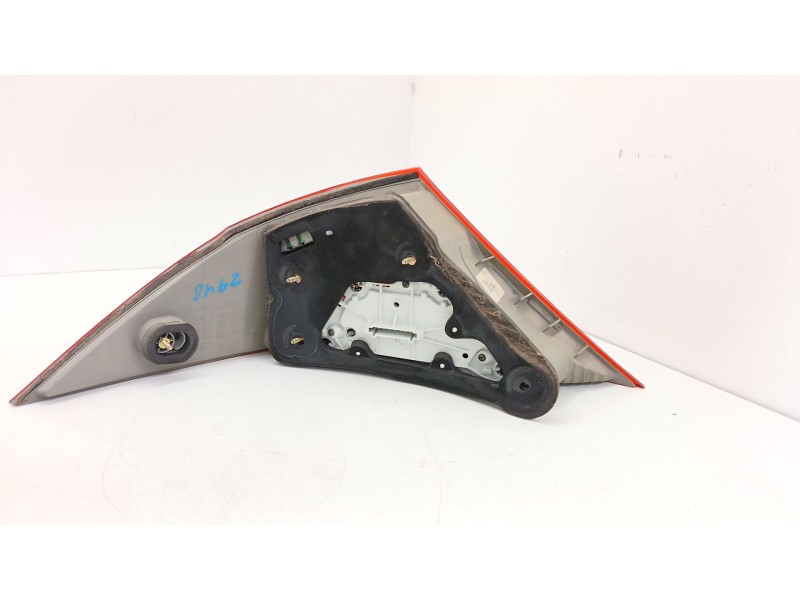 Recambio de piloto trasero derecho para mercedes-benz cls (c219) cls 350 (219.356) referencia OEM IAM A2198200264  