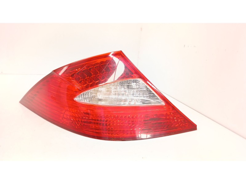 Recambio de piloto trasero izquierdo para mercedes-benz cls (c219) cls 350 (219.356) referencia OEM IAM   