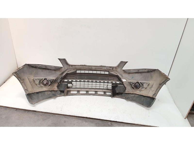 Recambio de paragolpes delantero para ford kuga i 2.0 tdci referencia OEM IAM   
							
