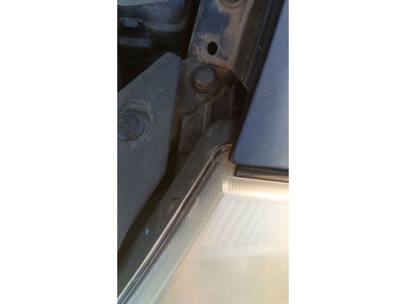 Recambio de faro izquierdo para kia carnival / grand carnival iii (vq) 2.9 crdi referencia OEM IAM   
							