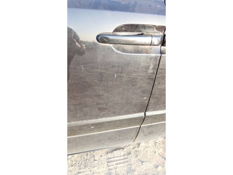 Recambio de puerta delantera izquierda para kia carnival / grand carnival iii (vq) 2.9 crdi referencia OEM IAM   
							