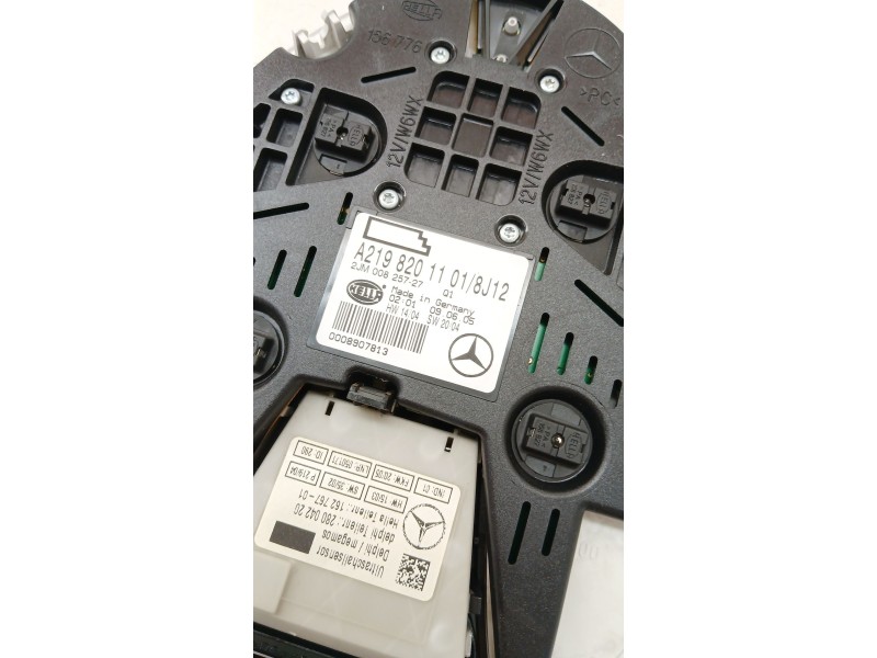 Recambio de luz interior para mercedes-benz cls (c219) cls 350 (219.356) referencia OEM IAM A2198201001  