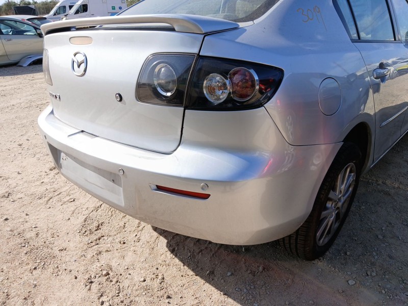 Recambio de paragolpes trasero para mazda 3 sedán (bk) 1.6 di turbo (bk12y) referencia OEM IAM   
							