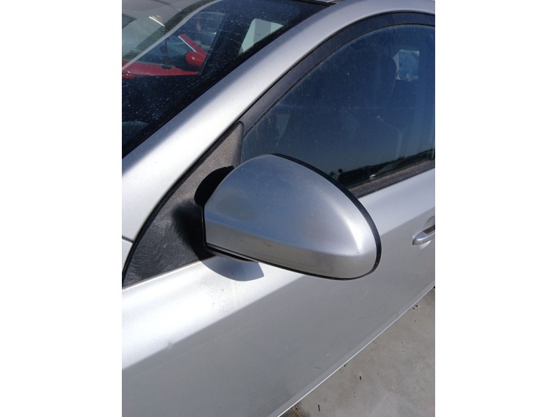 Recambio de retrovisor izquierdo para kia cee´d sw (ed) 1.6 crdi 115 referencia OEM IAM   