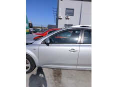 Recambio de puerta delantera izquierda para kia cee´d sw (ed) 1.6 crdi 115 referencia OEM IAM   