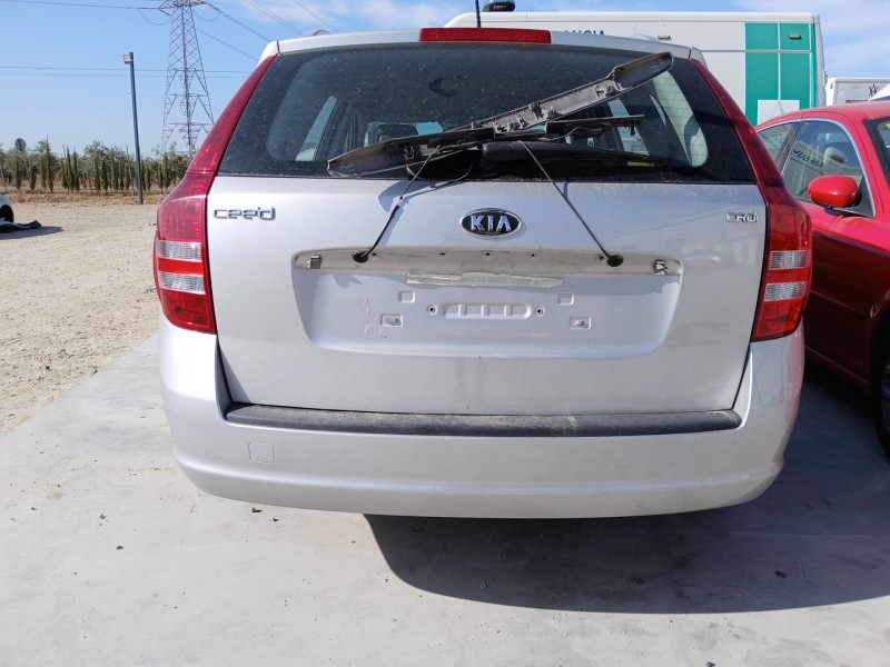 Recambio de paragolpes trasero para kia cee´d sw (ed) 1.6 crdi 115 referencia OEM IAM   