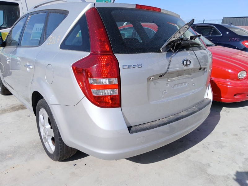 Recambio de paragolpes trasero para kia cee´d sw (ed) 1.6 crdi 115 referencia OEM IAM   