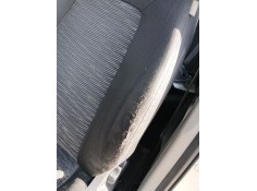 Recambio de asiento delantero izquierdo para kia cee´d sw (ed) 1.6 crdi 115 referencia OEM IAM    2