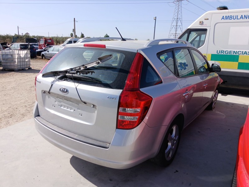 Recambio de cerradura puerta trasera derecha para kia cee´d sw (ed) 1.6 crdi 115 referencia OEM IAM   
							
