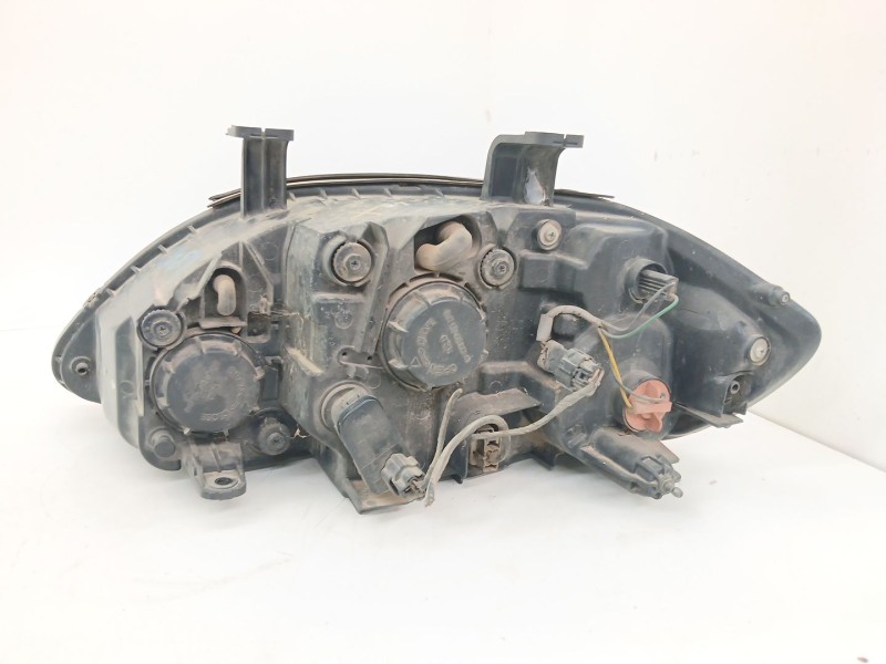 Recambio de faro derecho para ssangyong rodius i 2.7 xdi 4wd referencia OEM IAM   
							