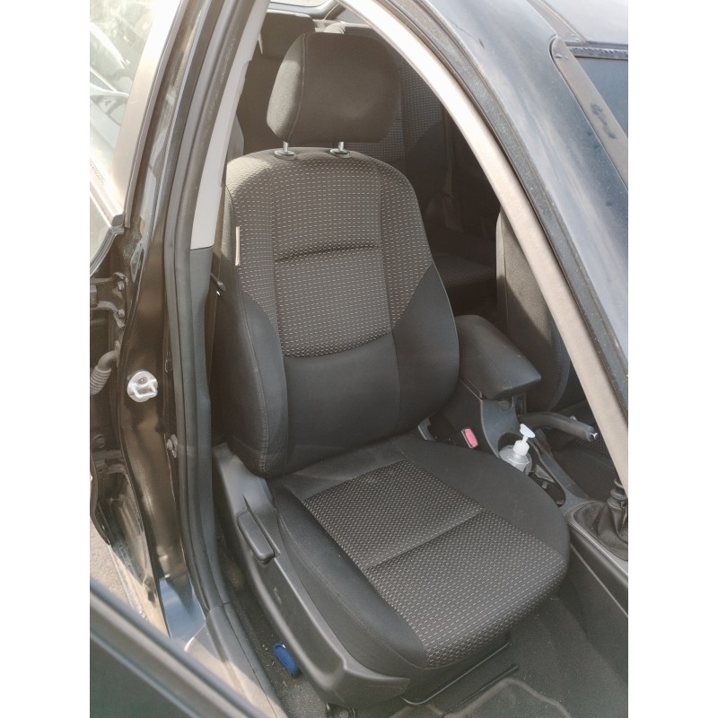 Recambio de asiento delantero derecho para hyundai i30 1.4 cat referencia OEM IAM   