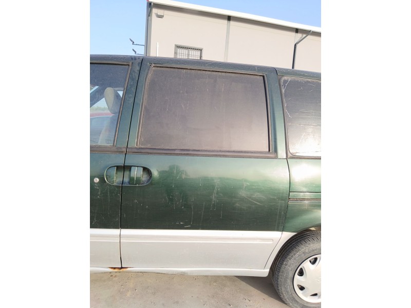 Recambio de puerta lateral corredera izquierda para nissan serena van (c23) 2.3 referencia OEM IAM   
							