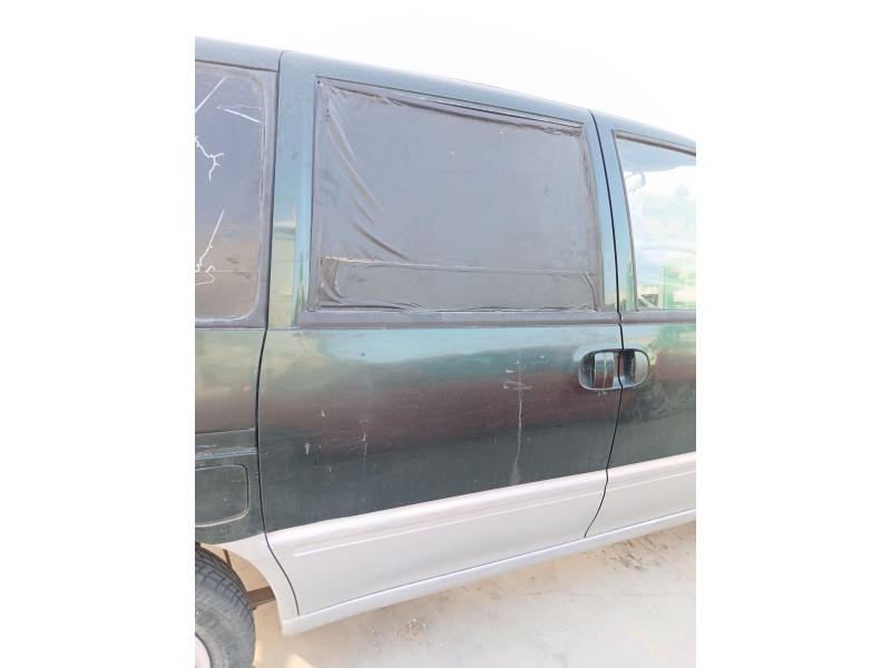 Recambio de puerta lateral corredera derecha para nissan serena van (c23) 2.3 referencia OEM IAM   
							
