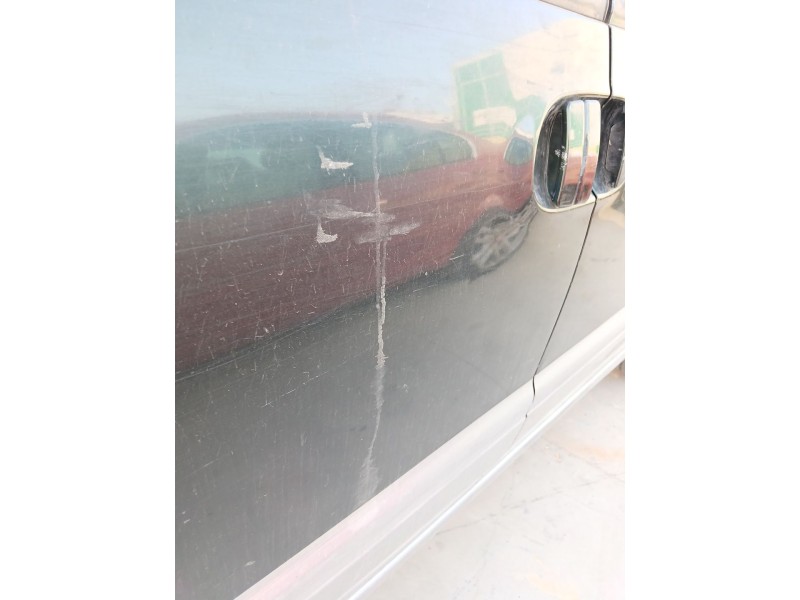 Recambio de puerta lateral corredera derecha para nissan serena van (c23) 2.3 referencia OEM IAM   