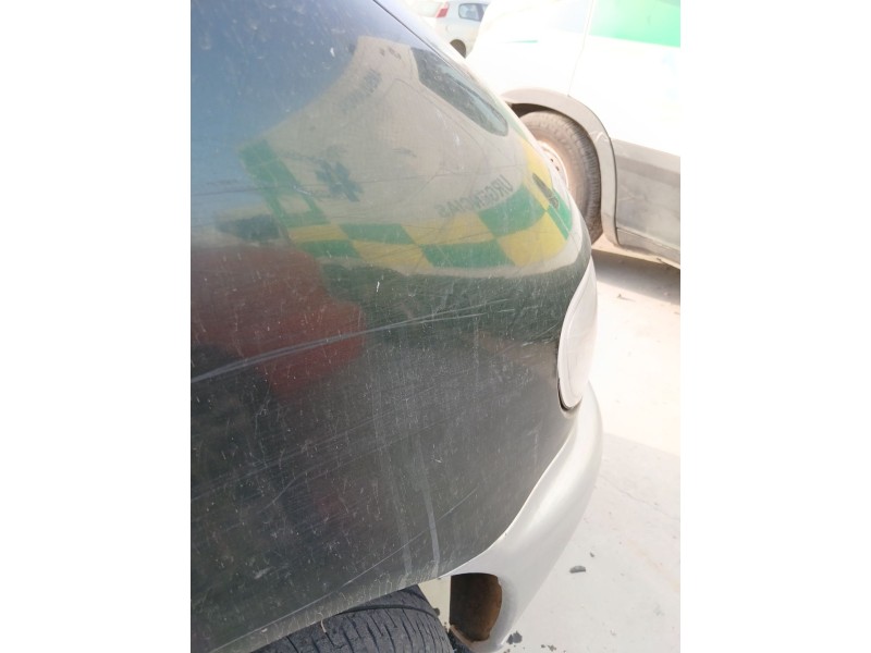 Recambio de aleta delantera derecha para nissan serena van (c23) 2.3 referencia OEM IAM   