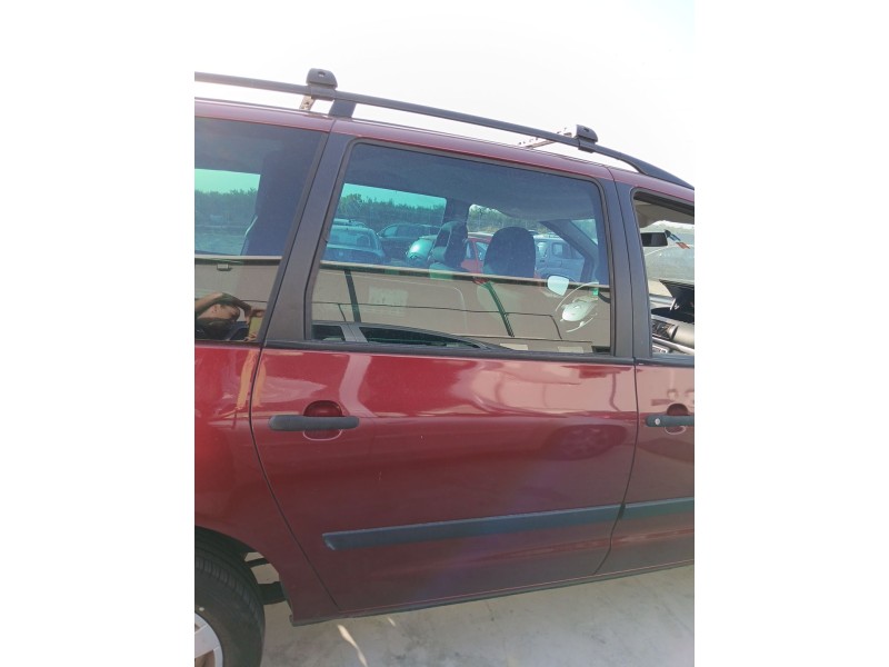 Recambio de puerta trasera derecha para ford galaxy i (wgr) 1.9 tdi referencia OEM IAM   