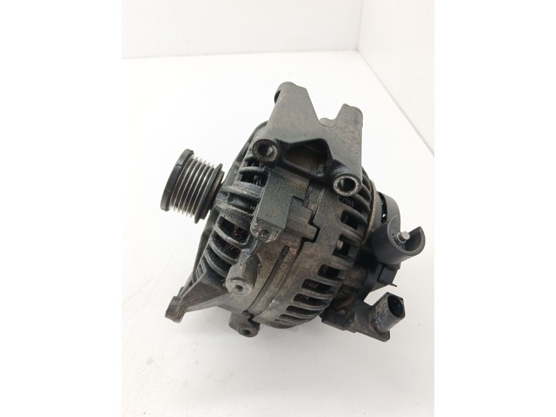 Recambio de alternador para mercedes-benz clase clc (cl203) clc 220 cdi (203.708) referencia OEM IAM 0124625045  