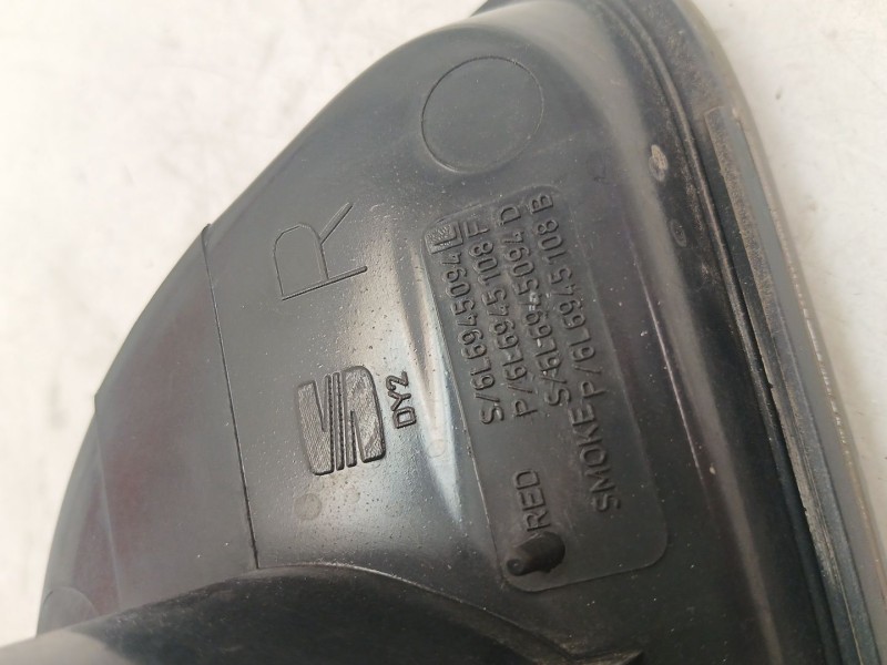 Recambio de piloto trasero derecho interior para seat ibiza iii (6l1) 1.4 tdi referencia OEM IAM 6L6945094  