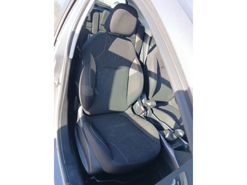Recambio de asiento delantero derecho para peugeot 2008 i (cu_) 1.2 vti referencia OEM IAM   