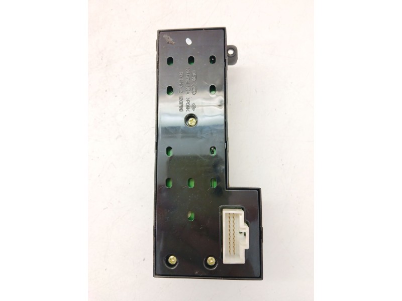 Recambio de mando elevalunas delantero izquierdo para hyundai i30 (fd) 1.6 crdi referencia OEM IAM 935702L000  