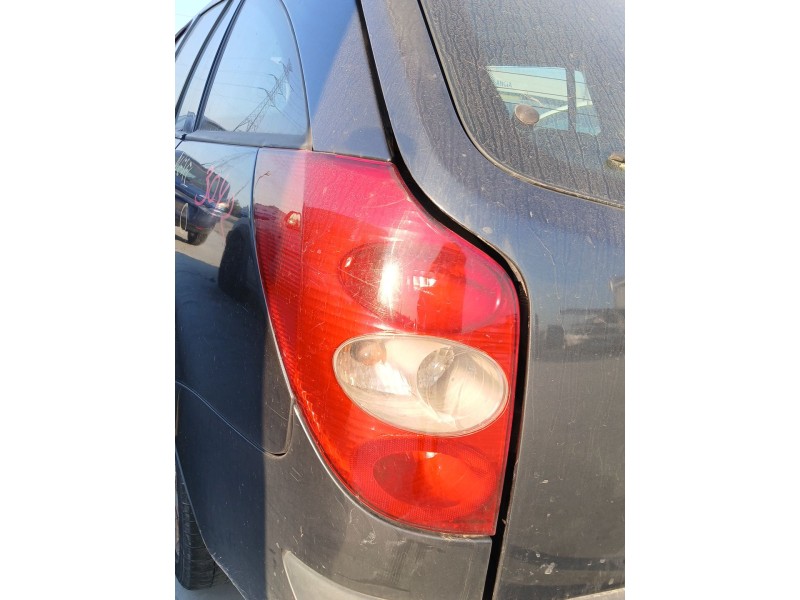 Recambio de piloto trasero izquierdo para renault laguna ii grandtour (kg0/1_) 1.9 dci (kg0g) referencia OEM IAM   
							