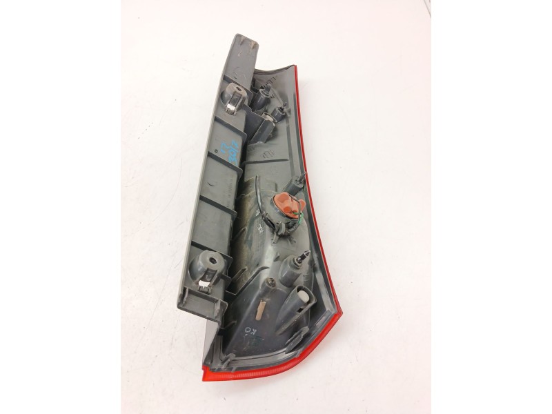 Recambio de piloto trasero izquierdo para kia cee´d sw (ed) 1.6 crdi 115 referencia OEM IAM   