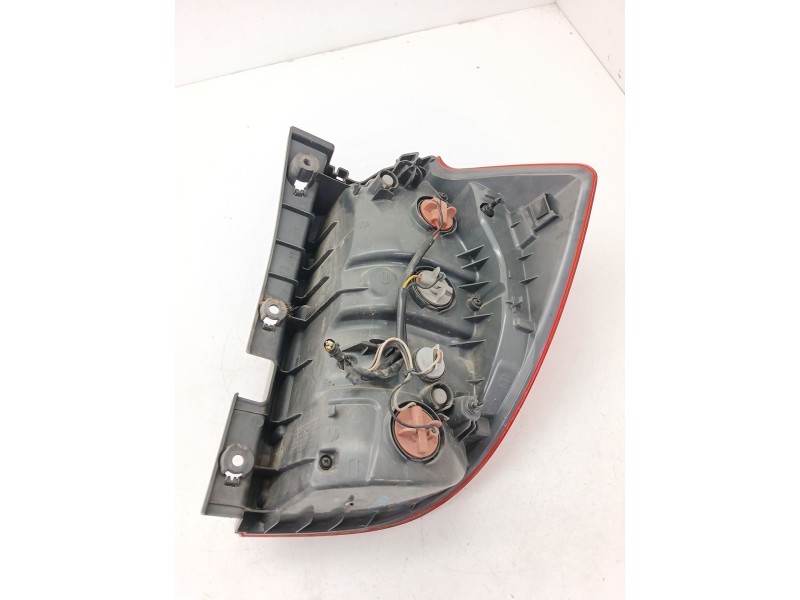Recambio de piloto trasero izquierdo para kia cee´d sw (ed) 1.6 crdi 115 referencia OEM IAM   
