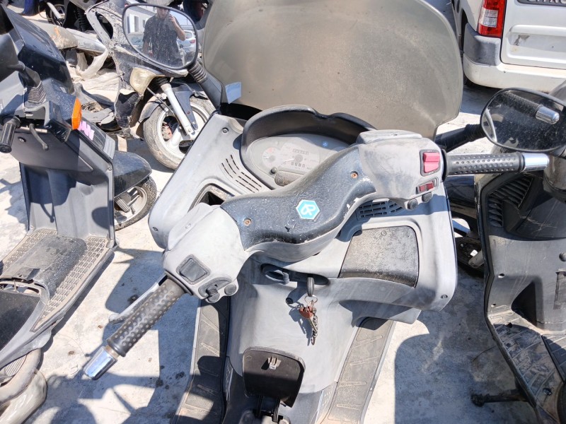 piaggio x8 del año 2007