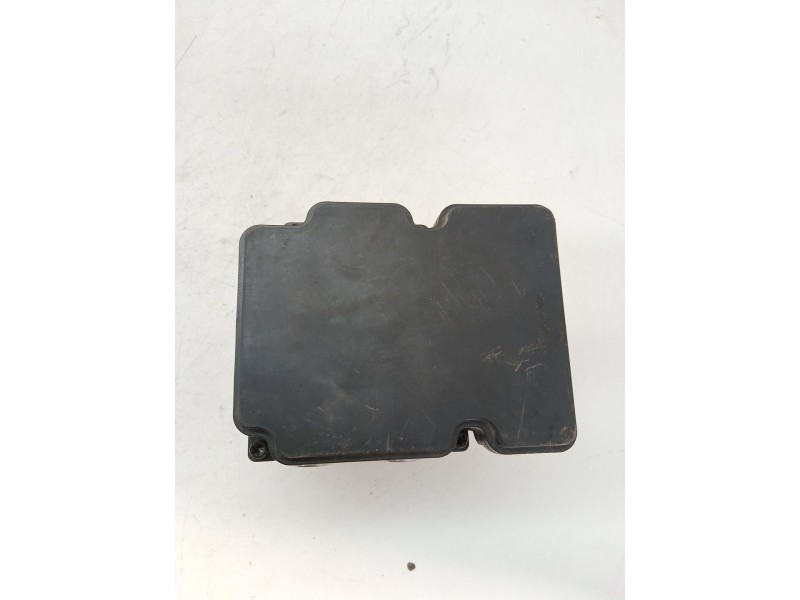 Recambio de abs para hyundai i20 essence referencia OEM IAM 58900C8390  