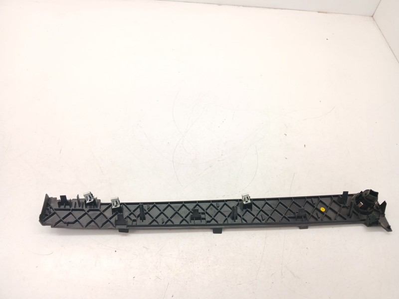 Recambio de moldura para land rover range rover iv (l405) 3.0 sdv6 4x4 referencia OEM IAM DK62045A63  
							