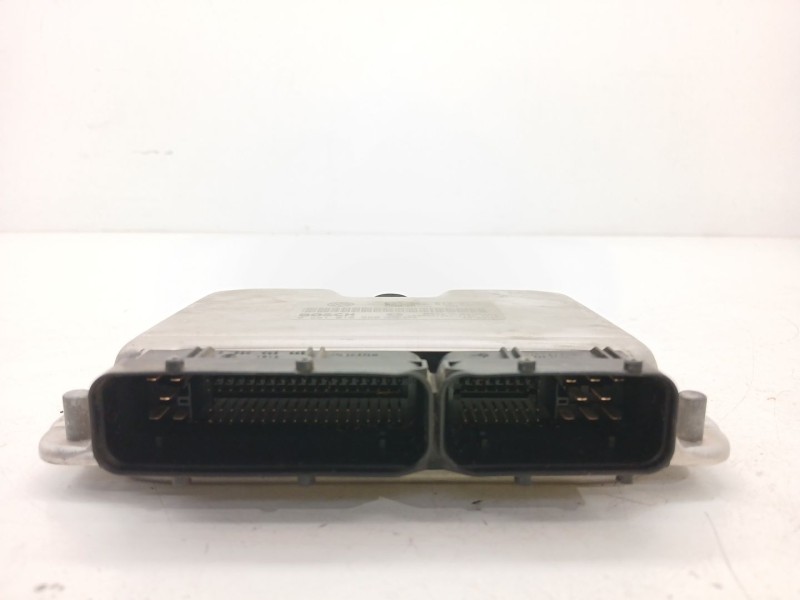 Recambio de centralita motor uce para volkswagen polo iv (9n_, 9a_) 1.9 sdi referencia OEM IAM 038906012EL  