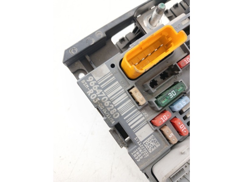 Recambio de caja reles / fusibles para citroën c4 i (lc_) 1.4 16v referencia OEM IAM 9664706280  