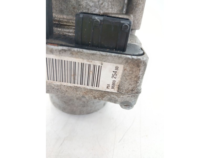 Recambio de bomba direccion para citroën c4 i (lc_) 1.4 16v referencia OEM IAM 9686925480  
							