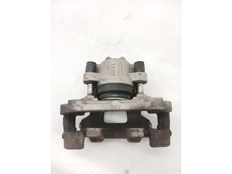 Recambio de pinza freno delantera derecha para bmw 1 (f20) 116 d referencia OEM IAM 22284  