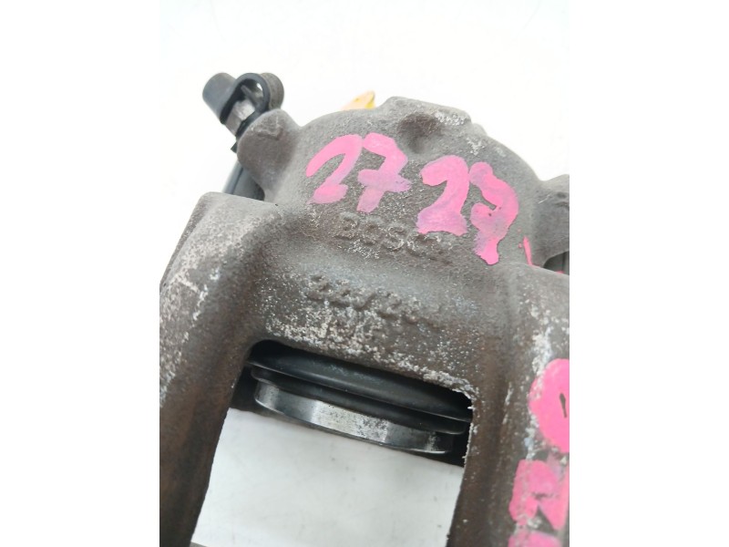 Recambio de pinza freno delantera izquierda para bmw 1 (f20) 116 d referencia OEM IAM 22284  