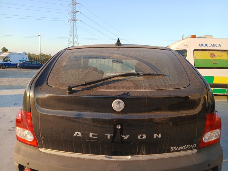 Recambio de porton trasero para ssangyong actyon i 2.0 xdi referencia OEM IAM   