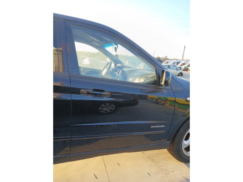 Recambio de puerta delantera derecha para ssangyong actyon i 2.0 xdi referencia OEM IAM   