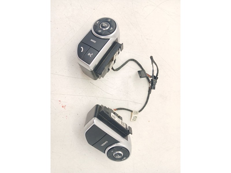 Recambio de mando volante para land rover range rover iv (l405) 3.0 sdv6 4x4 referencia OEM IAM CPLA13D767BB  