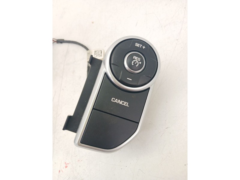 Recambio de mando volante para land rover range rover iv (l405) 3.0 sdv6 4x4 referencia OEM IAM CPLA13D767BB  
							