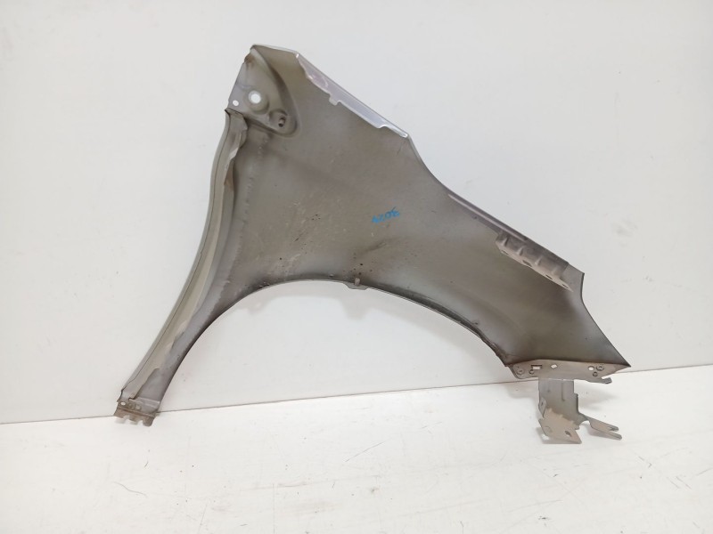 Recambio de aleta delantera izquierda para peugeot 2008 i (cu_) 1.2 vti referencia OEM IAM   
							