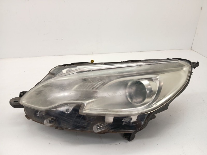 Recambio de faro izquierdo para peugeot 2008 i (cu_) 1.2 vti referencia OEM IAM   