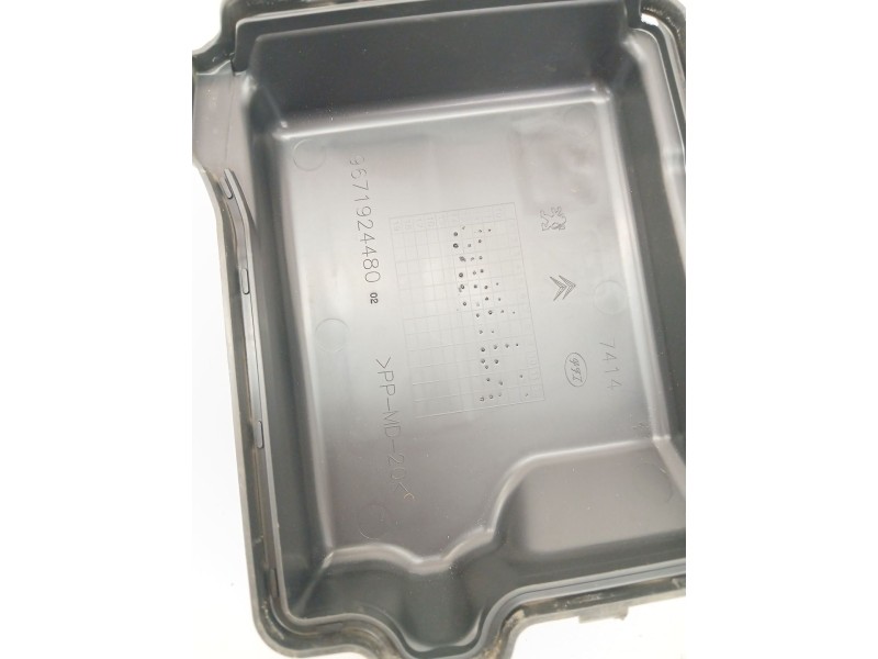 Recambio de caja reles / fusibles para peugeot 2008 i (cu_) 1.2 vti referencia OEM IAM 9671924480  