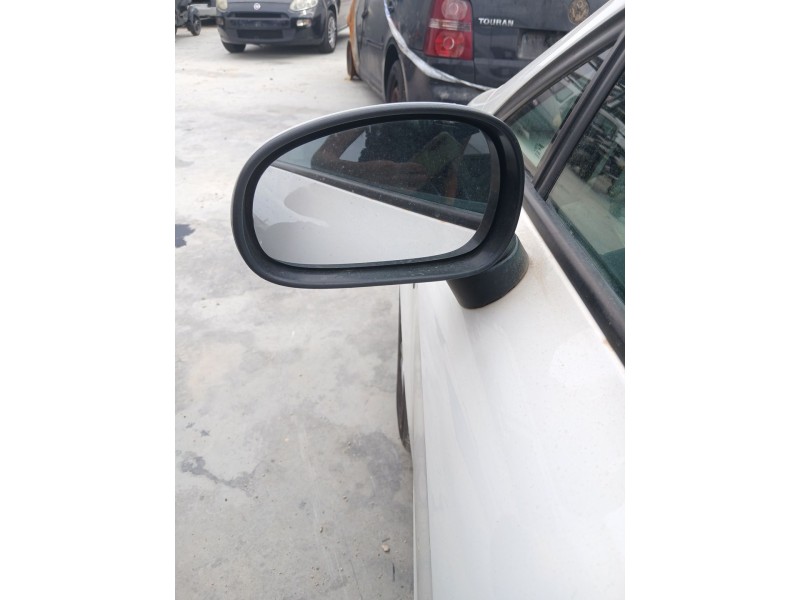 Recambio de retrovisor izquierdo para seat leon (1p1) 1.4 tsi referencia OEM IAM   
