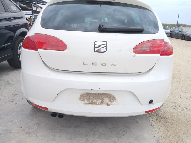Recambio de paragolpes trasero para seat leon (1p1) 1.4 tsi referencia OEM IAM   