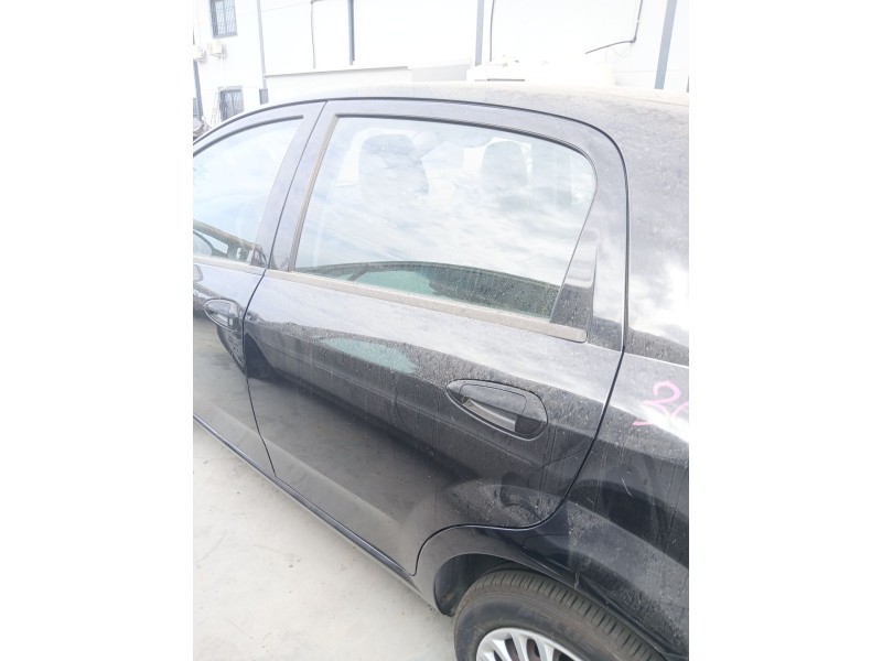 Recambio de puerta trasera izquierda para fiat punto (199_) 1.3 d multijet referencia OEM IAM   